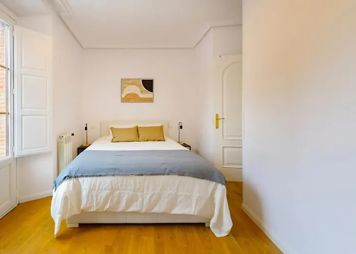 Balcony Of The I 1min To Avila's Alcazar Ávila