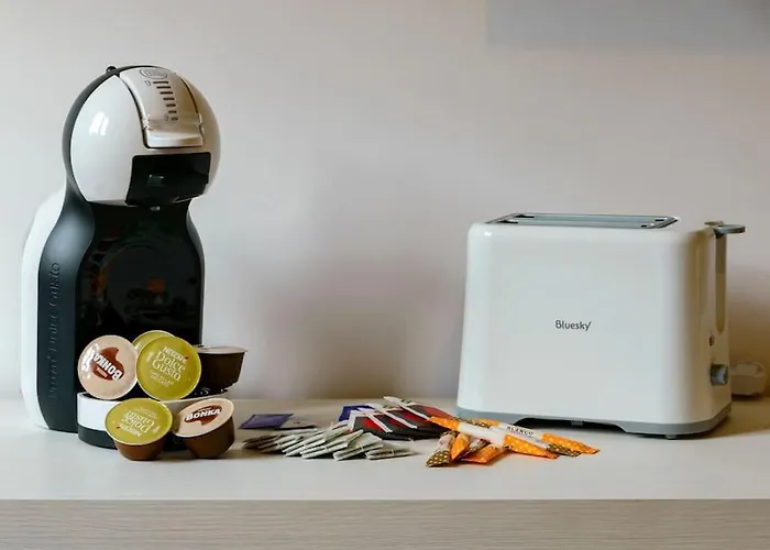 Balcony Of The I 1min To Avila's Alcazar 아파트