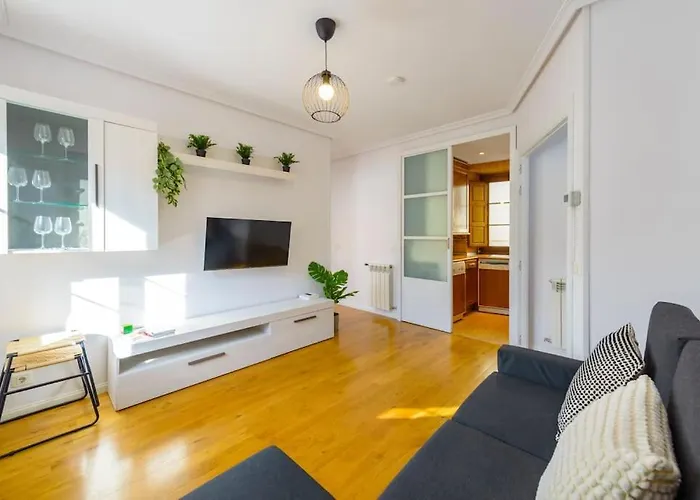 Balcony Of The I 1min To Avila's Alcazar *